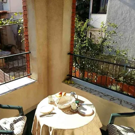 Fuer Drei Personen Mit Privatem Balkon *
