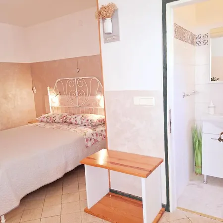 Fuer Drei Personen Mit Privatem Balkon *